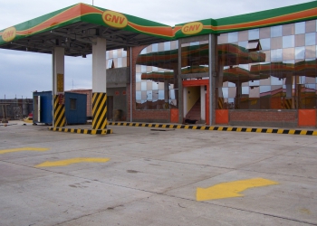 Cliente con equipamiento para carga de GNC Compresurt